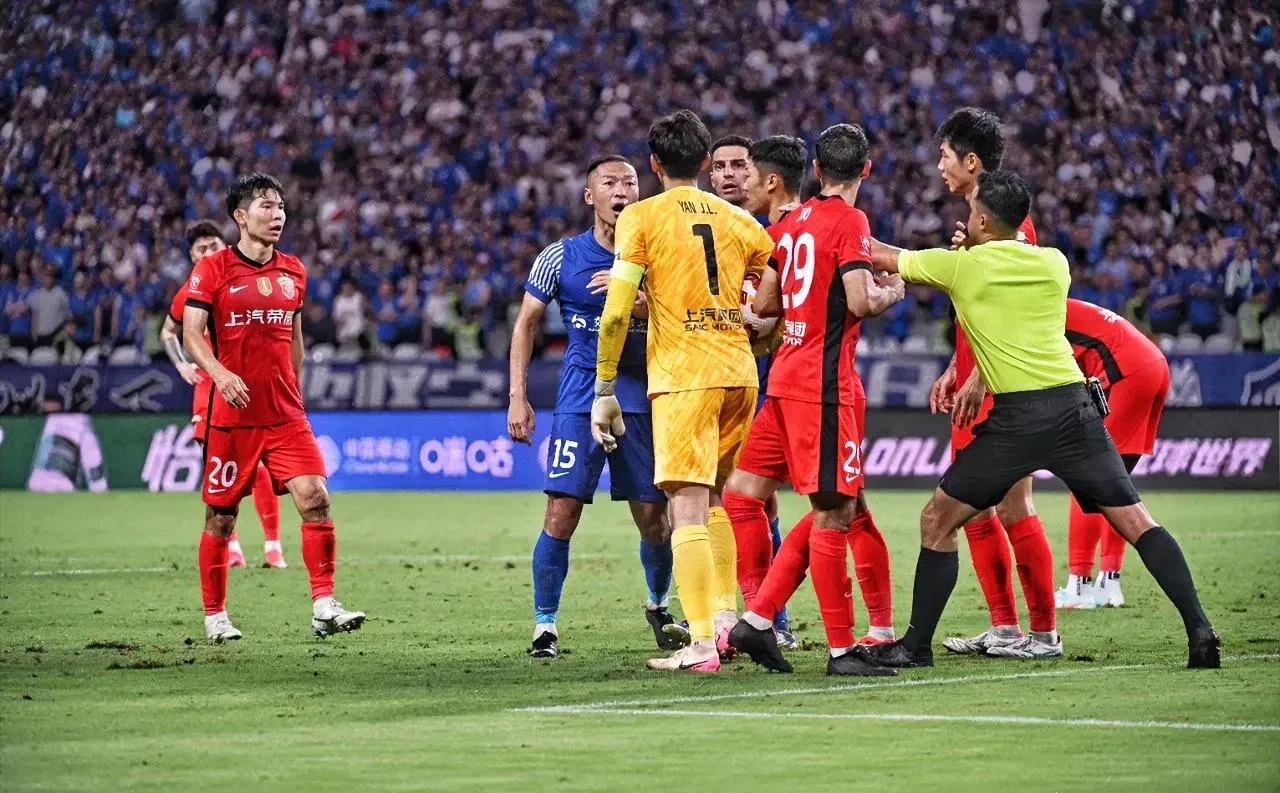 爱游戏游戏平台-包含深圳FC将在足球比赛中对阵上海绿地申花队的词条